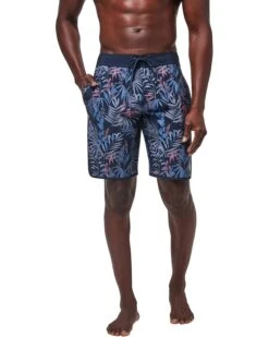 TravisMathew Cool As A Coconut | Shorts